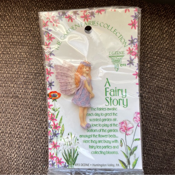 Pin Set - Fairy and Angel - Picture 5 of 7